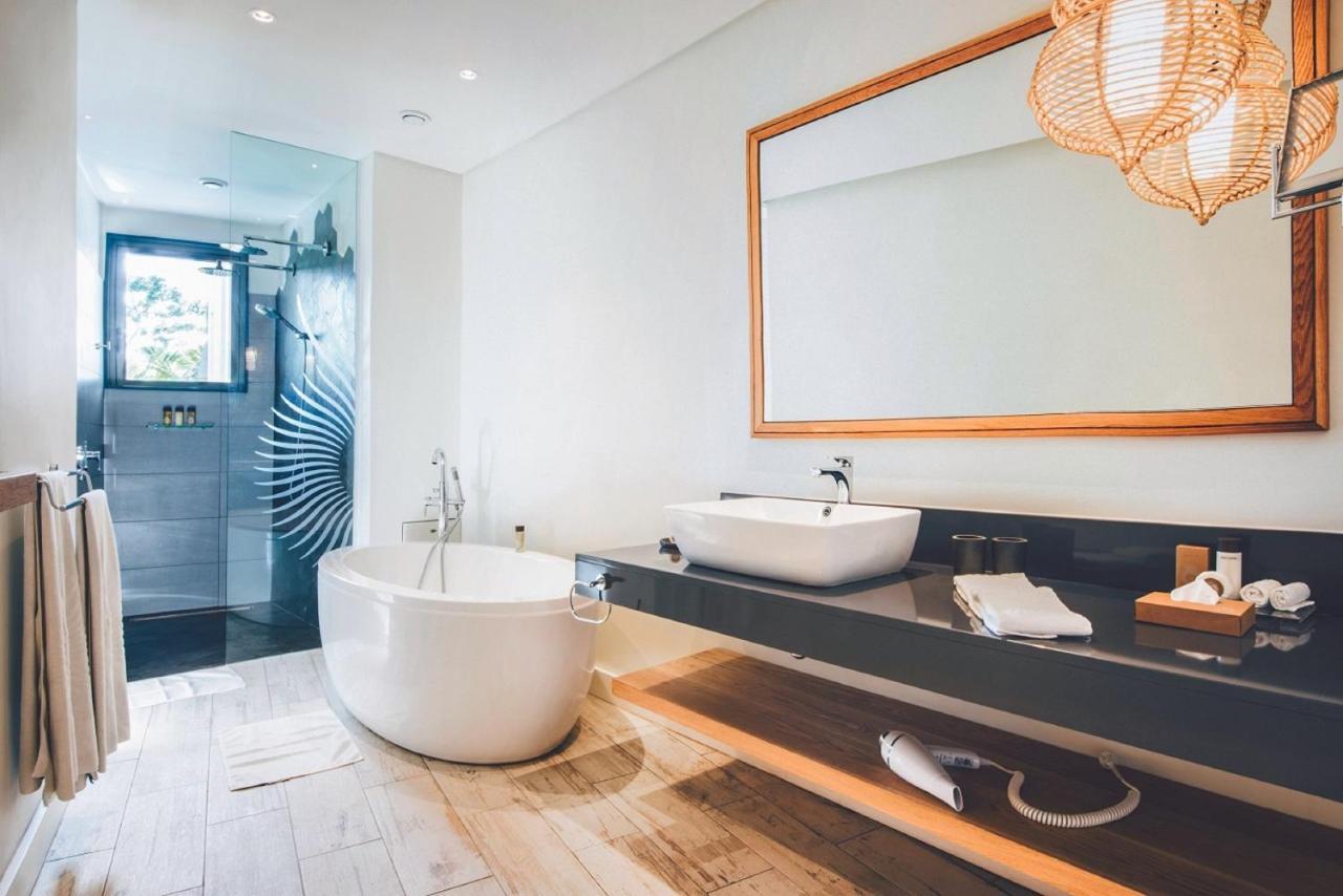 Victoria Beachcomber Resort & Spa - Victoria For 2 - Adults Only Pointe aux Piments Exteriör bild
