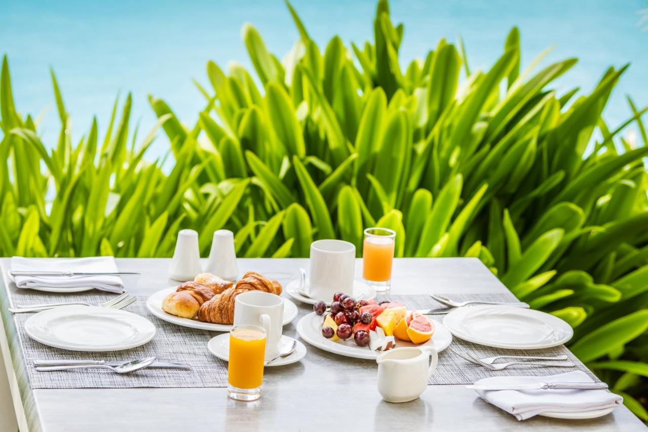 Victoria Beachcomber Resort & Spa - Victoria For 2 - Adults Only Pointe aux Piments Exteriör bild
